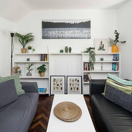 Quirky & Cosy 2Bd Mews Flat In Paddington Lägenhet London Exteriör bild