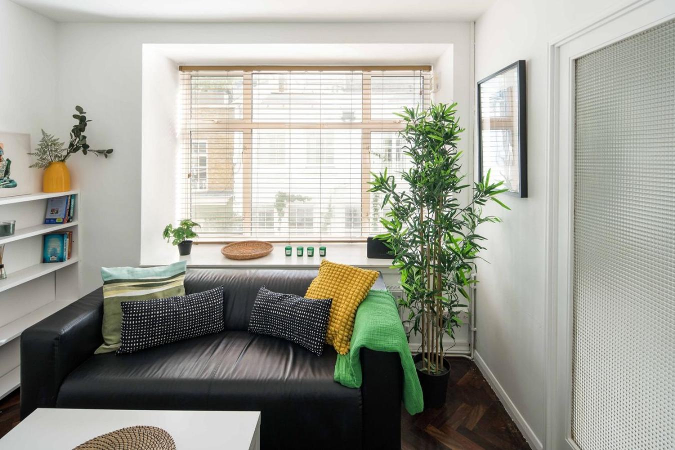 Quirky & Cosy 2Bd Mews Flat In Paddington Lägenhet London Exteriör bild